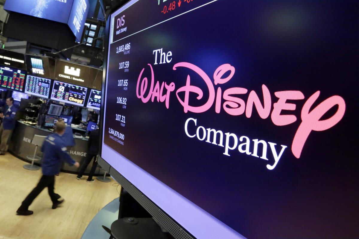 Disney a acuzat autoritățile SUA că încearcă să intervină în politica editorială.