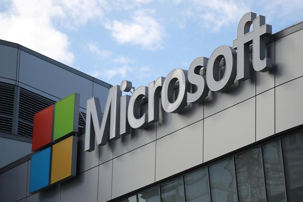 Microsoft запустила корпоративную программу Perks Plus.