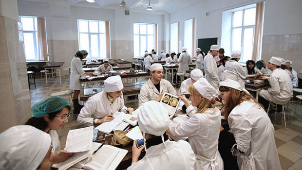 Из 41 новоиспечённого специалиста в сфере детской хирургии, в больницы трудоустроились лишь 20.  Фото: ullica.ru