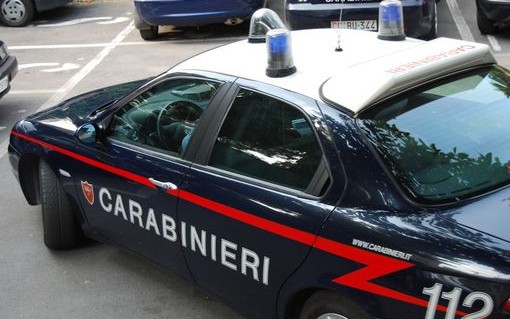 S-a întâmplat la mijlocul lunii martie, în comuna Tirano, provincia Sondrio, dar agresorii au fost reținuți abia acum.