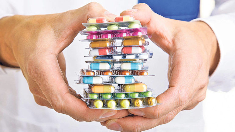 Aproximativ 50% din medicamentele comercializate prin paginile web neautorizate sunt produse contrafăcute.