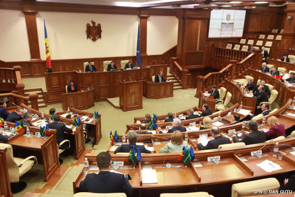 Partidele pro-europene din Parlament vor reuşi să formeze o alianţă de guvernare.