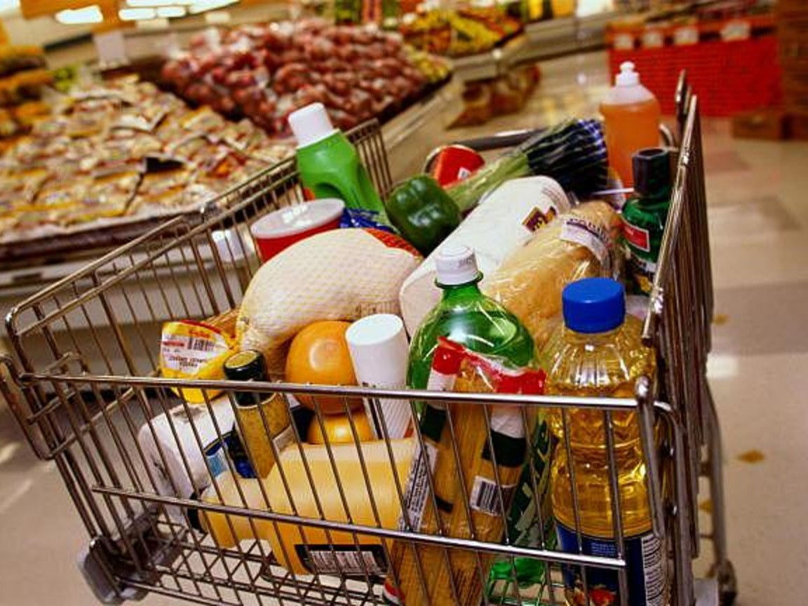 Потребительская корзина румын выросла в цене на 60% за последние шесть лет.