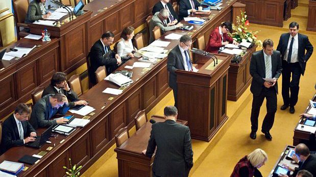 Valeriu Ghilețchi, Alexandr Nesterovschi și Ion Apostol, în vizită la Parlamentul Cehiei. Foto:economica.net