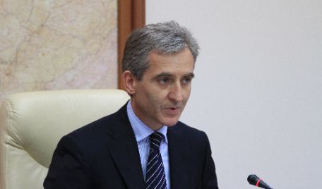Premierul Iurie Leancă şi-a îndemnat subalternii să se mobilizeze şi să dea dovadă de mai multă productivitate la nivel de reforme.