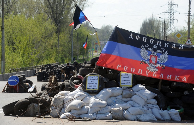 Взрывы и стрельба, в том числе из крупнокалиберных орудий, доносятся до центра города.