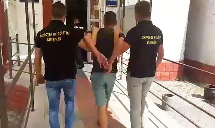 Ранее подозреваемый уже был осужден за имущественные преступления.