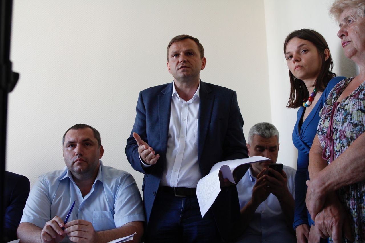 Медиа-НПО осуждают ограничения доступа прессы в зал суда. Фото: unimedia.info