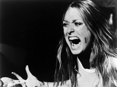 Marilyn Burns a fost găsită de un membru al familiei, în casa din oraşul Houston. Cauza decesului nu este cunoscută,  relatează TMZ.