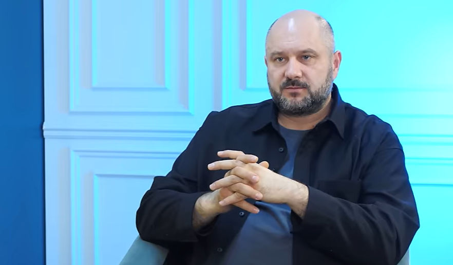 Recean l-a informat pe Parlicov despre demisia sa printr-un mesaj telefonic.