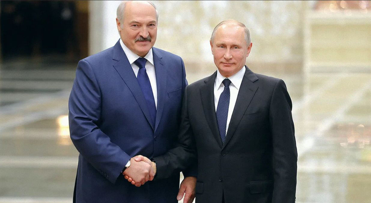 Буданов о визите Лукашенко в Сочи: Путин хочет втянуть Беларусь в войну.