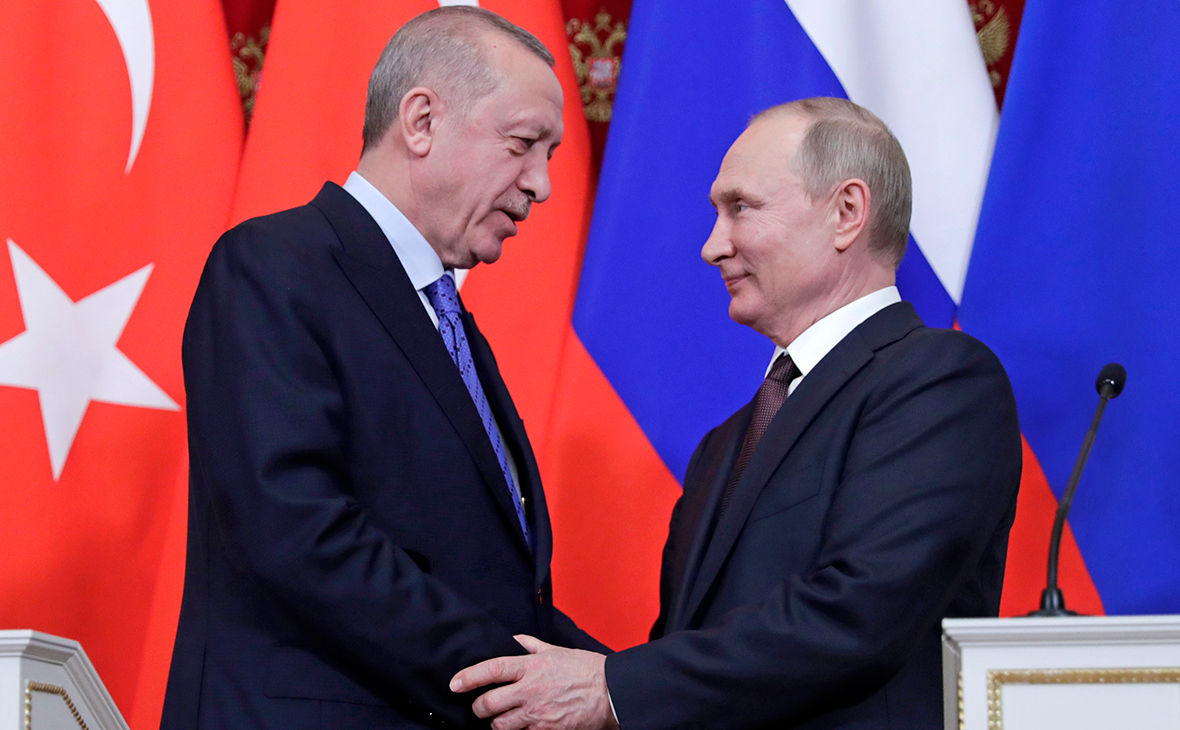 Эрдоган заявил, что в мире из лидеров остались только он и Путин.