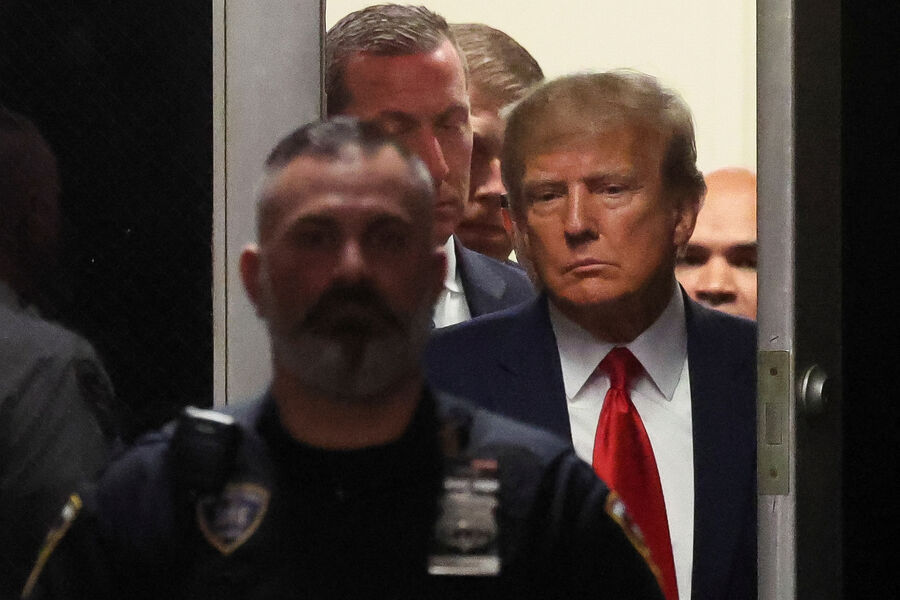 Трамп отказался давать показания в суде по делу о мошенничестве.