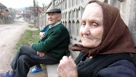 Gradul ridicat de îmbătrânire a populaţiei şi criza demografică care se acutizează de la un an la altul impun reformarea sistemului actual de pensii.