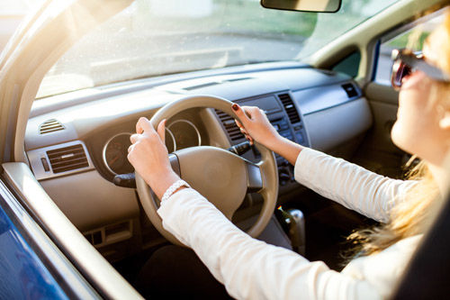 Administratorul unei școli auto private din Bălți, reținut pentru trafic de influență. Foto simbol: tacerto.com