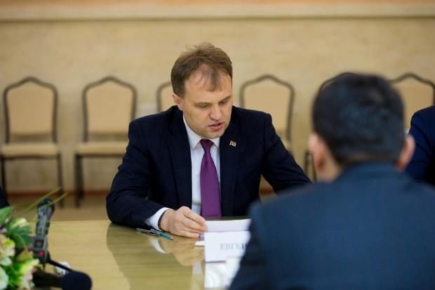 Liderul nerecunoscut de la Tiraspol, Evgheni Șevciuk, susține că exercițiile militare care au loc periodic în dreapta Nistrului îl deranjează.