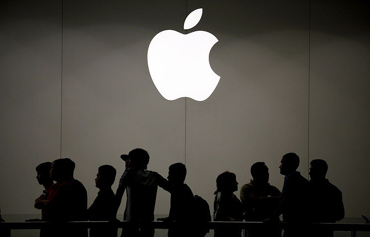Bloomberg: Apple планирует выпуск трех новых моделей смартфонов. Фото: EPA