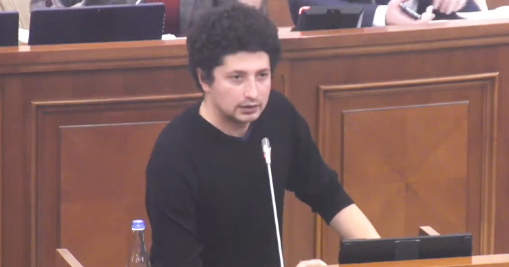 Депутат ПДС Раду Мариан. 