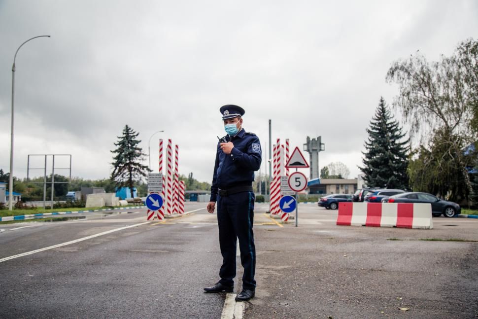 Вступили в силу новые правила для въезжающих в Молдову.