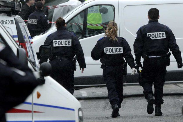 Poliția franceză a confiscat în ultimele zile 18 arme de război. Foto: paginaeuropeana.ro