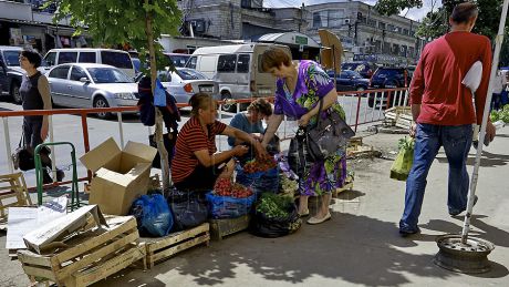 Штраф за незаконную торговлю составляет от 200 до 700 леев.