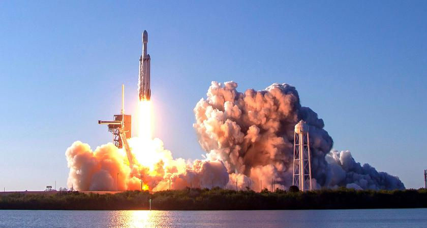 SpaceX больше не будет показывать пуски ракет ракеты в YouTube.