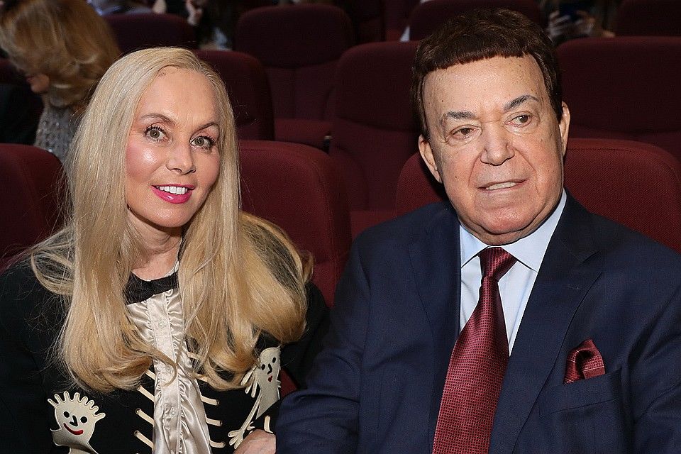 Вдова Кобзона просит признать банкротом бизнесмена, проигравшего его деньги.