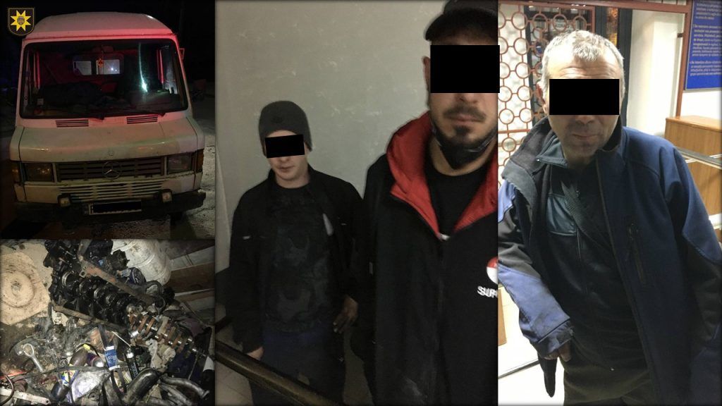 В столице троих мужчин задержали сразу после кражи из автомобиля.
