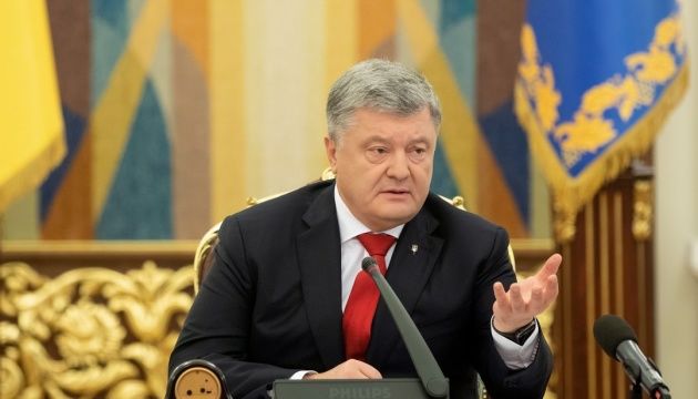 Порошенко заявил, что никто не сможет остановить Украину.