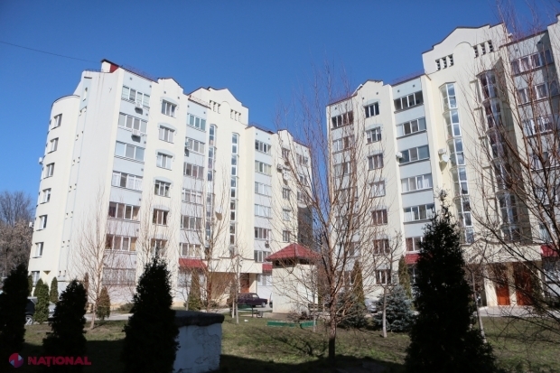 Ulterior, s-a decis alocarea terenului de 0,49 ha situat pe str. Mitropolit Dosoftei 124 pentru construcția blocului cu apartamente destinate deputaților.