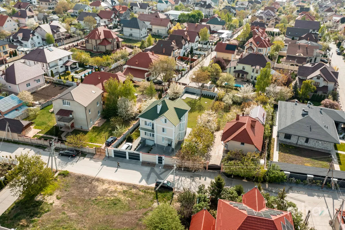 Cum arată locuințele de un milion de euro în Chișinău.