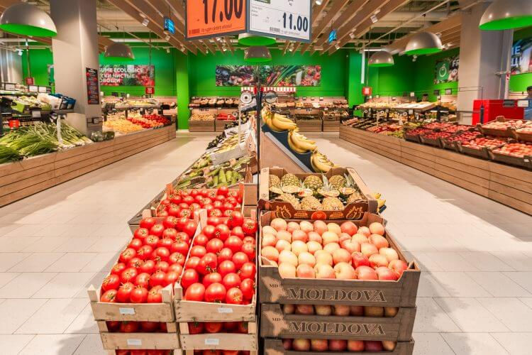 Большинству жителей Молдовы важно покупать местные продукты в магазинах.