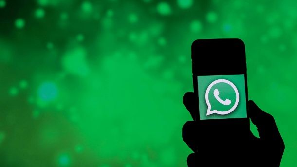 Мессенджер WhatsApp запретит миллионам пользователей текстовые сообщения с 15 мая.