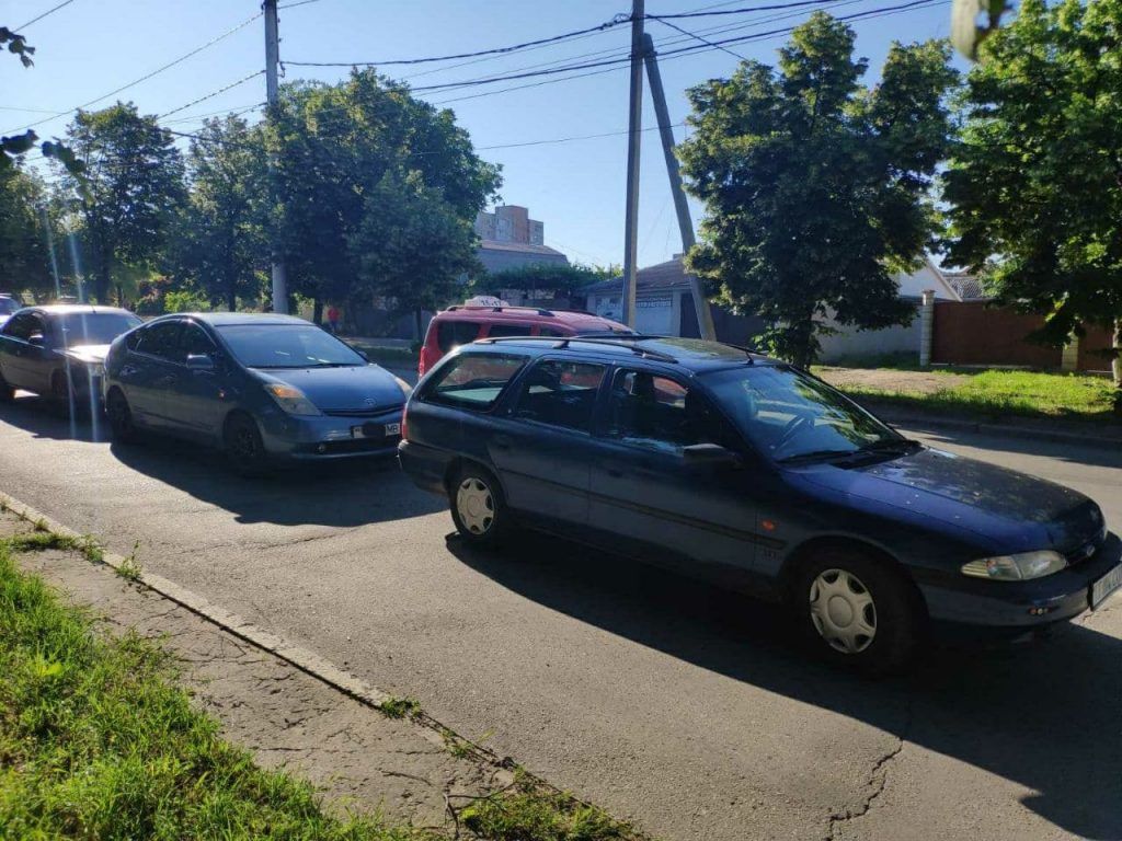 В Тирасполе произошла цепная авария с участием трех автомобилей.