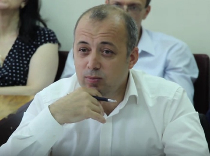 Creangă spune că vânzătorii trebuie să se conformeze noilor prevederi având în vedere că activitatea lor nu a fost limitată. Foto: UNIMEDIA/Igor Rotar