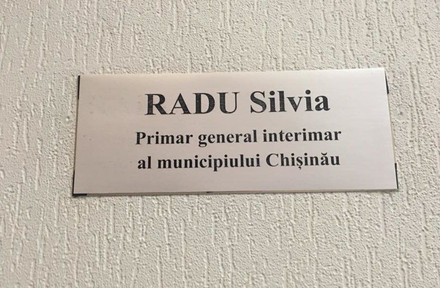 Reuşitele Silviei Radu din prima zi de aflare în noua funcţie. Foto: facebook.com