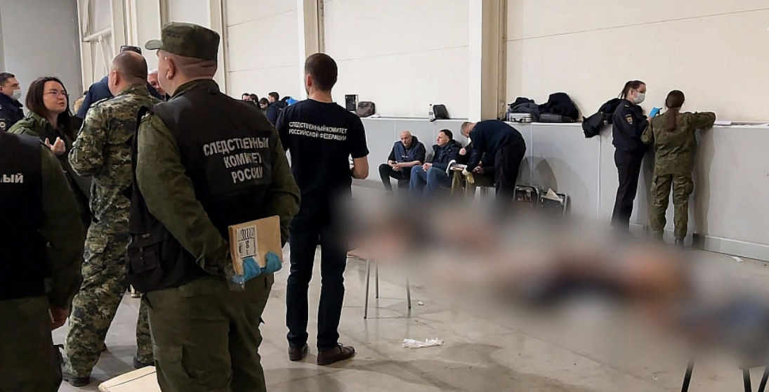 В одном из туалетов «Крокус Сити Холла» обнаружили 28 тел погибших: лежали семьями.