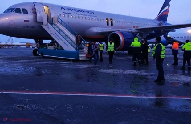 Bateria unui telefon mobil a luat foc într-un avion. Foto: stirinebune.gsp.ro