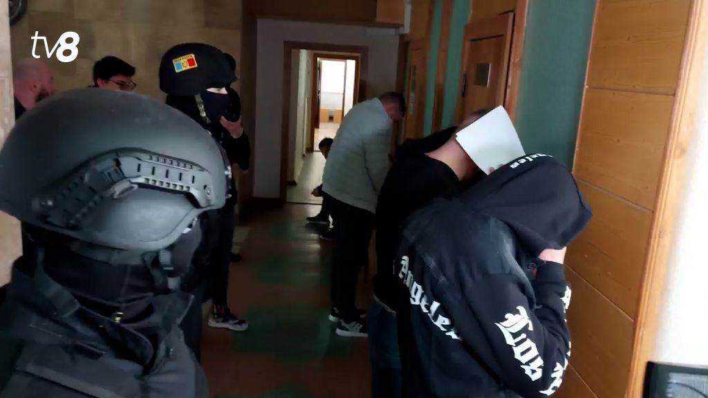 Дело о массовых беспорядках: Прокуратура требует продления ордера на арест.