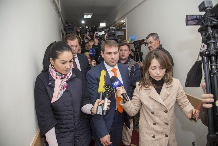 Шор призвал сторонников воздержаться в среду от митинга в его поддержку.