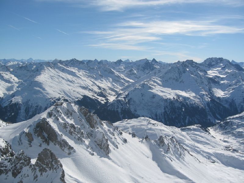 Alertă de avalanşă ridicată la nivelul maxim în Alpii francezi, după furtuna Eleanor.