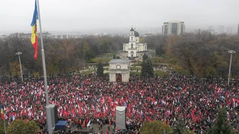 Около 7 тысяч человек участвовали в митинге, организованном Партией коммунистов 23 ноября. Фото: grenada.md