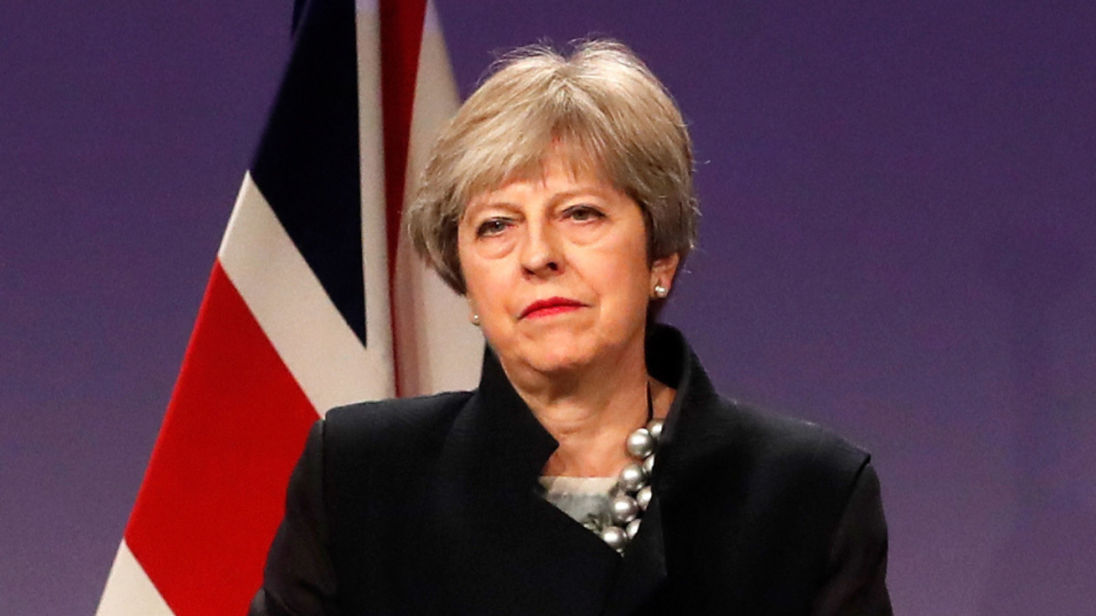 Theresa May se întâlneşte cu britanicii pentru a discuta despre Brexit.