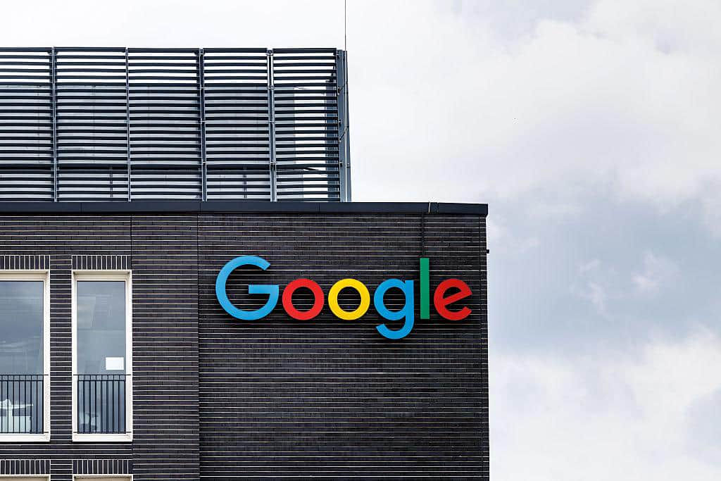 ЕС оштрафовал Google на €3 млрд за антиконкурентную практику в сфере рекламы.