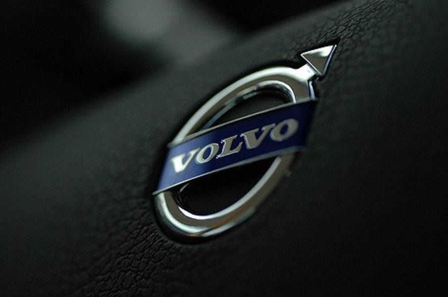 Volvo отзывает в России более 9,8 тыс. автомобилей.
