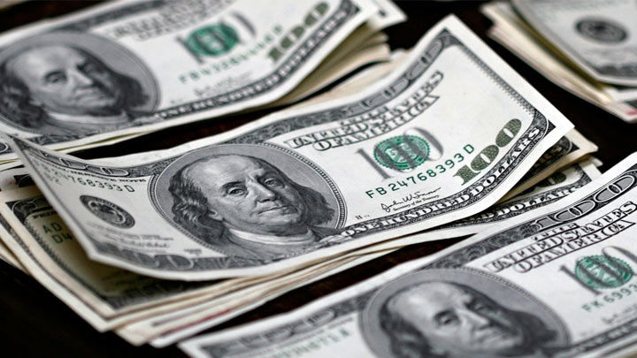 Доллар подорожал на 10 банов, его оценивают в 18,37.