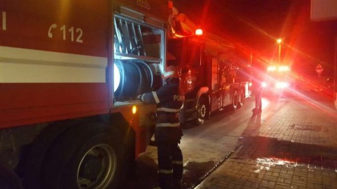 Incendiu: Flăcările au mistuit un apartament din sectorul Râşcani. Foto: Avantul Liber