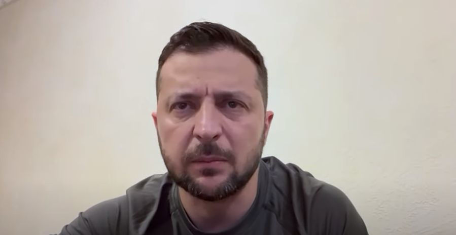 Зеленский призвал жителей Донбасса эвакуироваться.