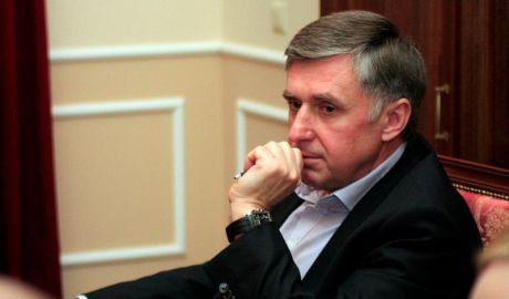Fostul premier, Ion Sturza, își vinde jumătate din afacere