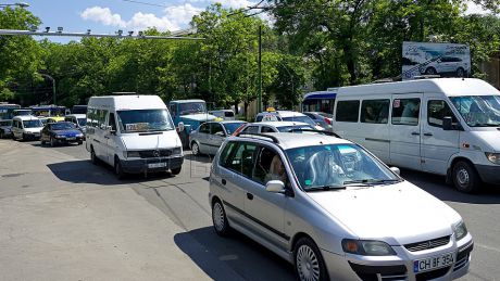 Parlamentul a aprobat Convenţia asupra semnalizării rutiere. Foto: publika.md
